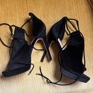 Aldo Black Textured Heels